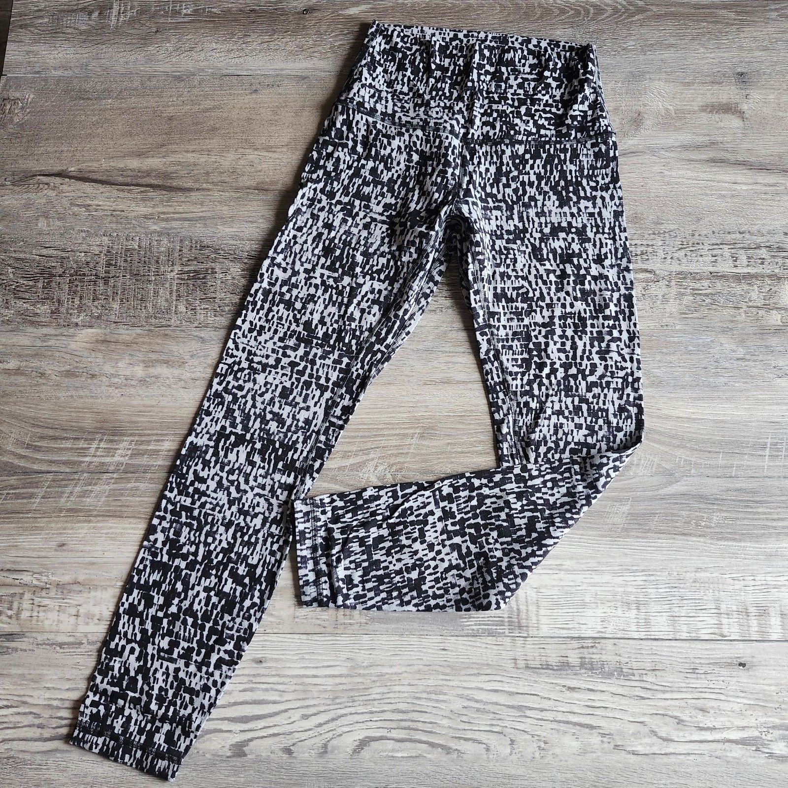 (4) Lululemon Align Pant Ii 25"